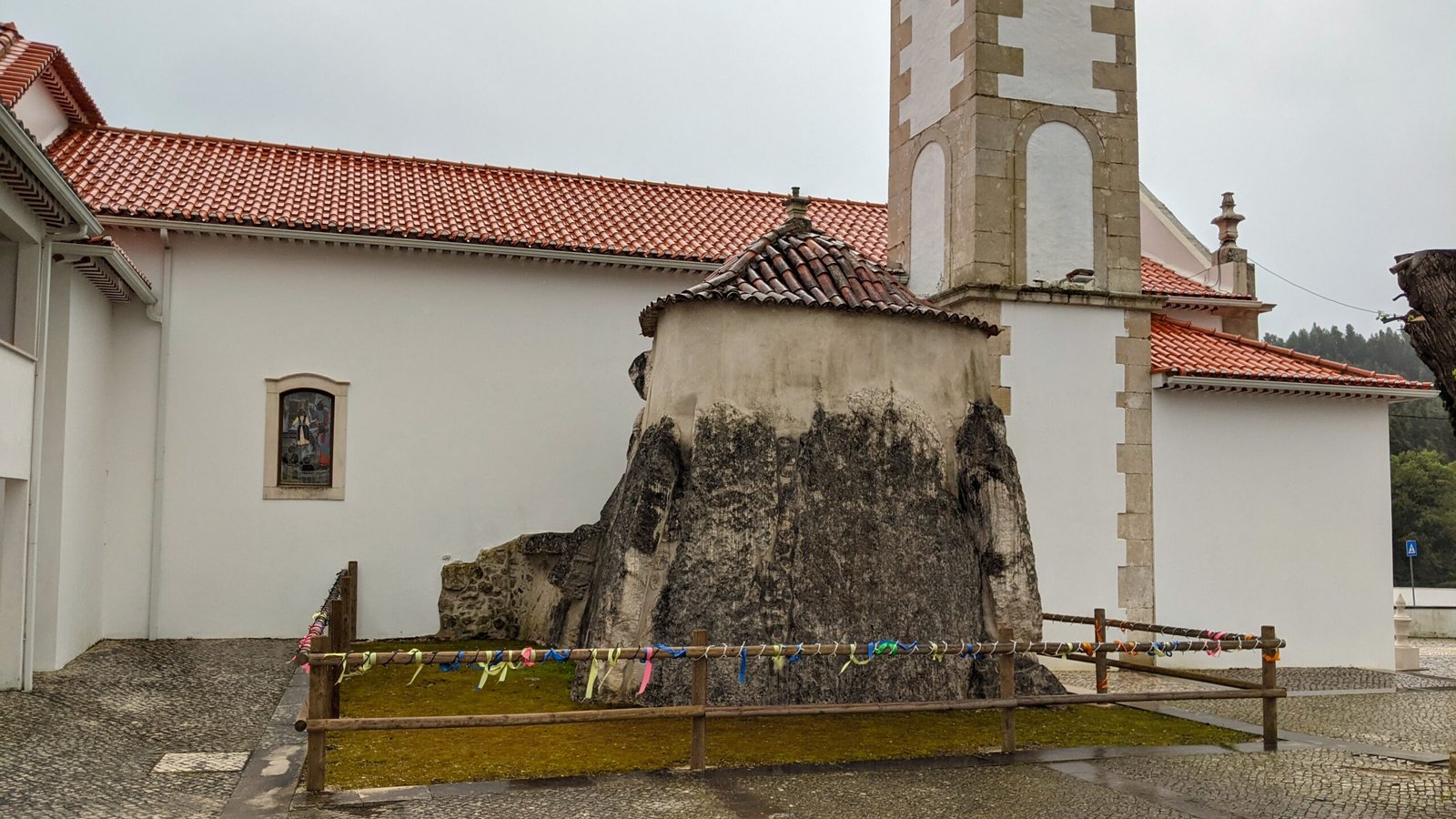 Dólmen or Anta-Capela of St. Mary Magdalene